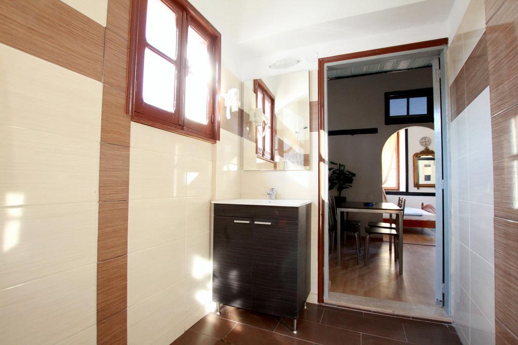 Traditional Apartments Alexandra Meyísti Cameră foto